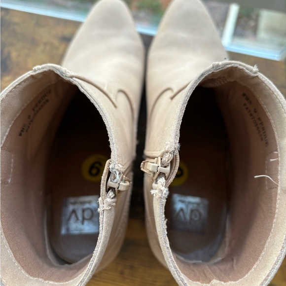 Dolce Vita boots size 9-like new - Picture 3 of 6